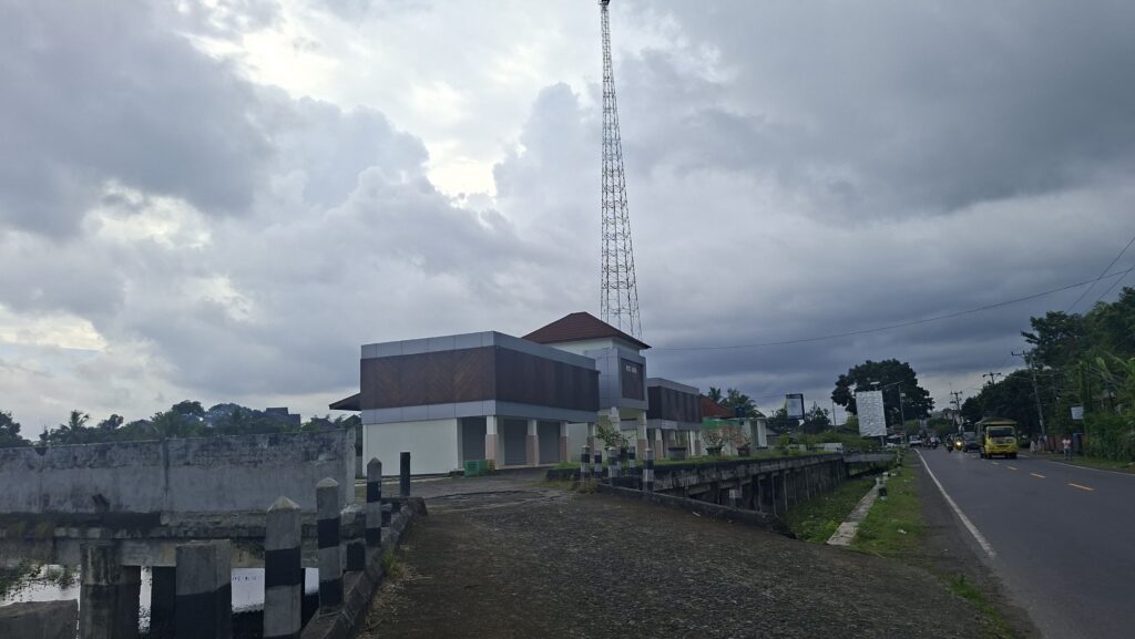 Ruko dan Rest Area Bendungan